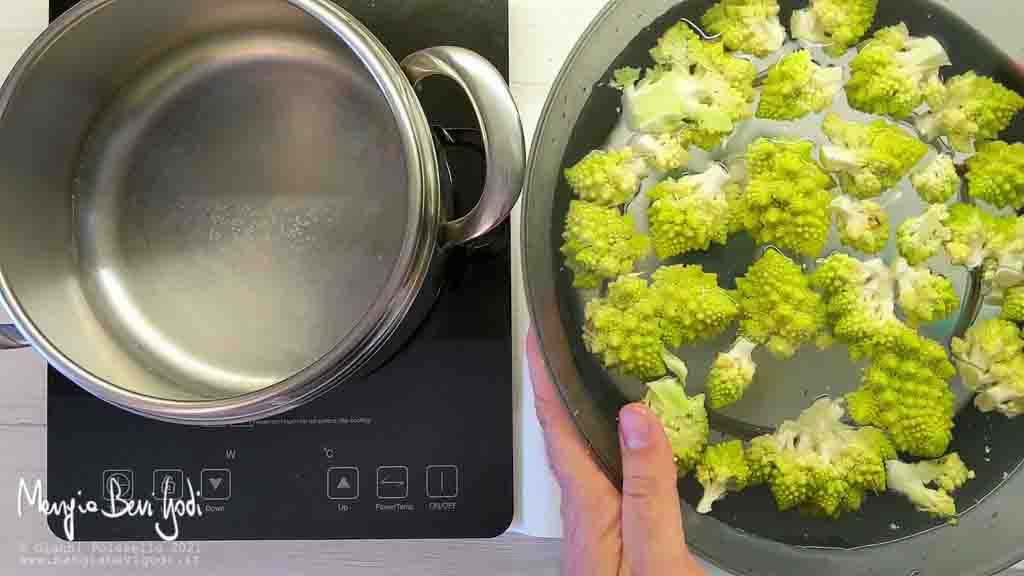 tagliare e lavare i broccoli