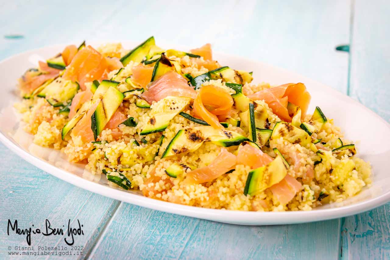 cous cous salmone e zucchine