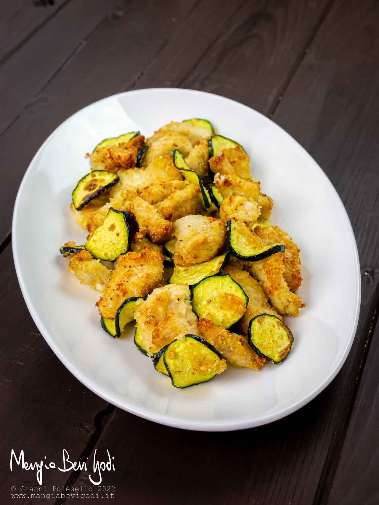 pollo e zucchine nella friggitrice ad aria