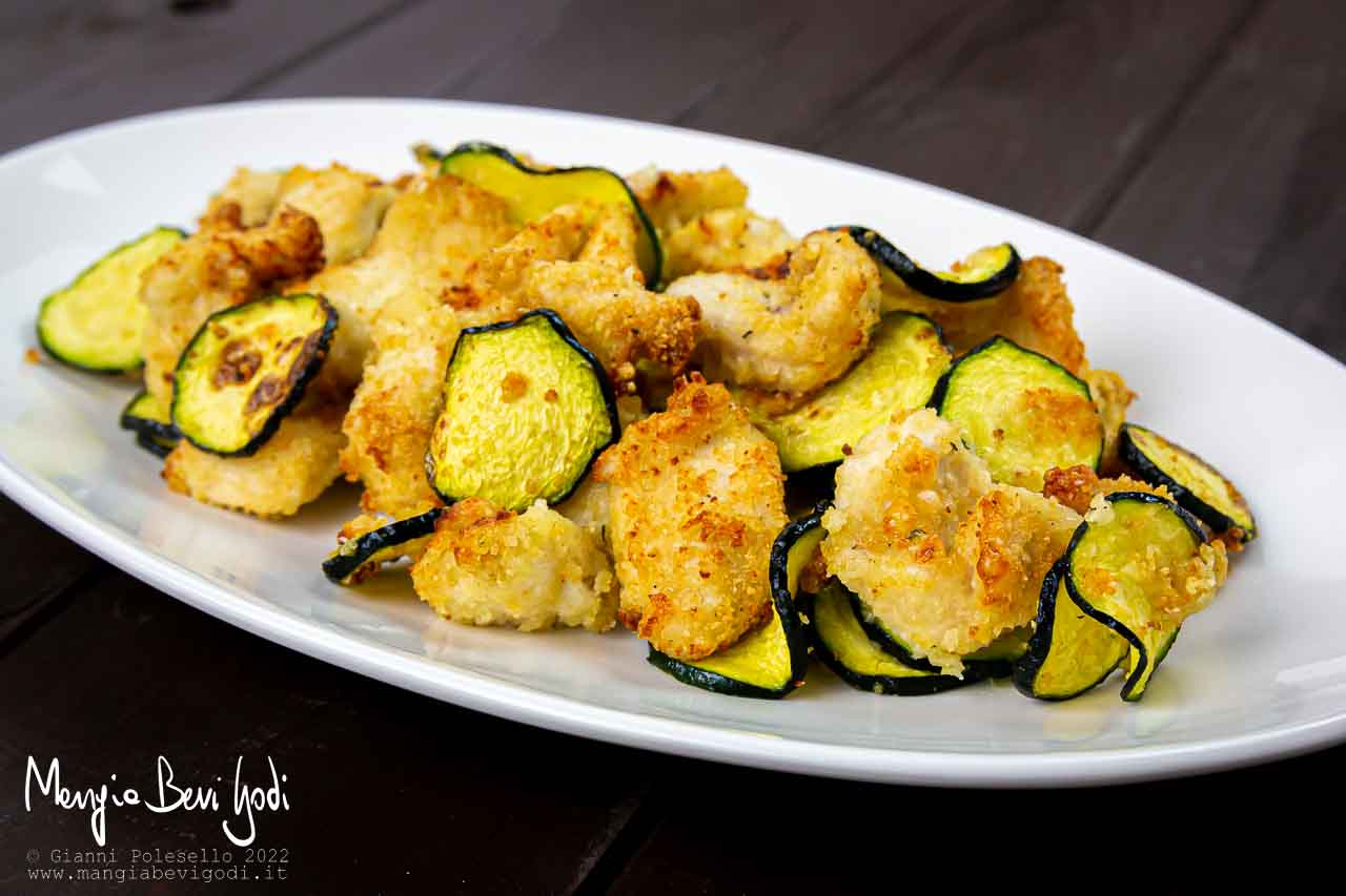 pollo e zucchine nella friggitrice ad aria