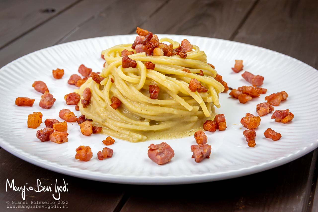 pasta melanzane e pancetta