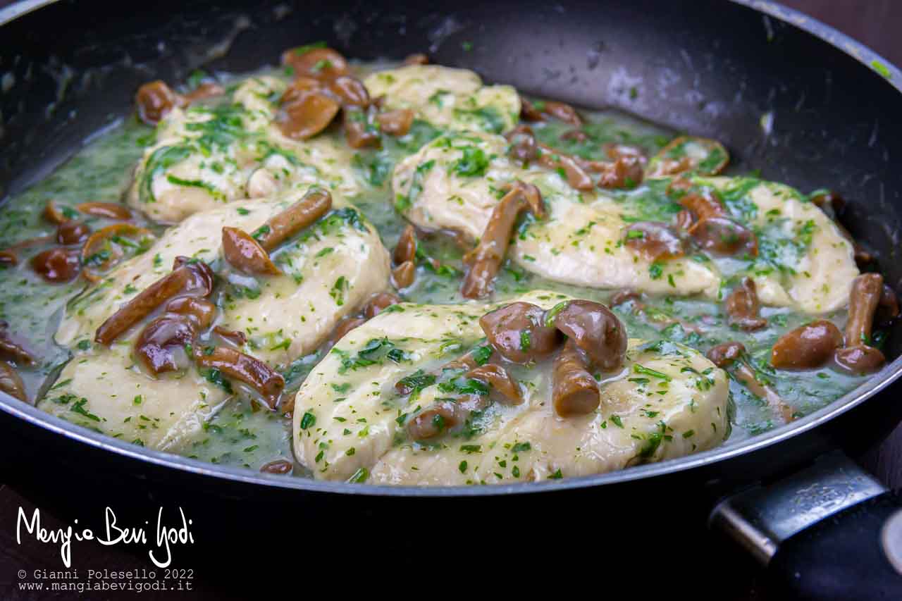 scaloppine di pollo ai funghi