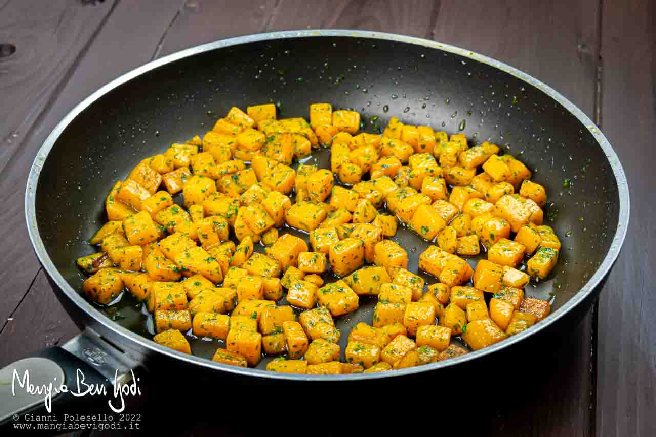 zucca in padella trifolata