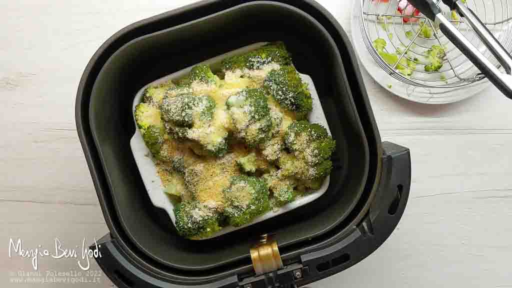 cottura broccoli nella friggitrice ad aria