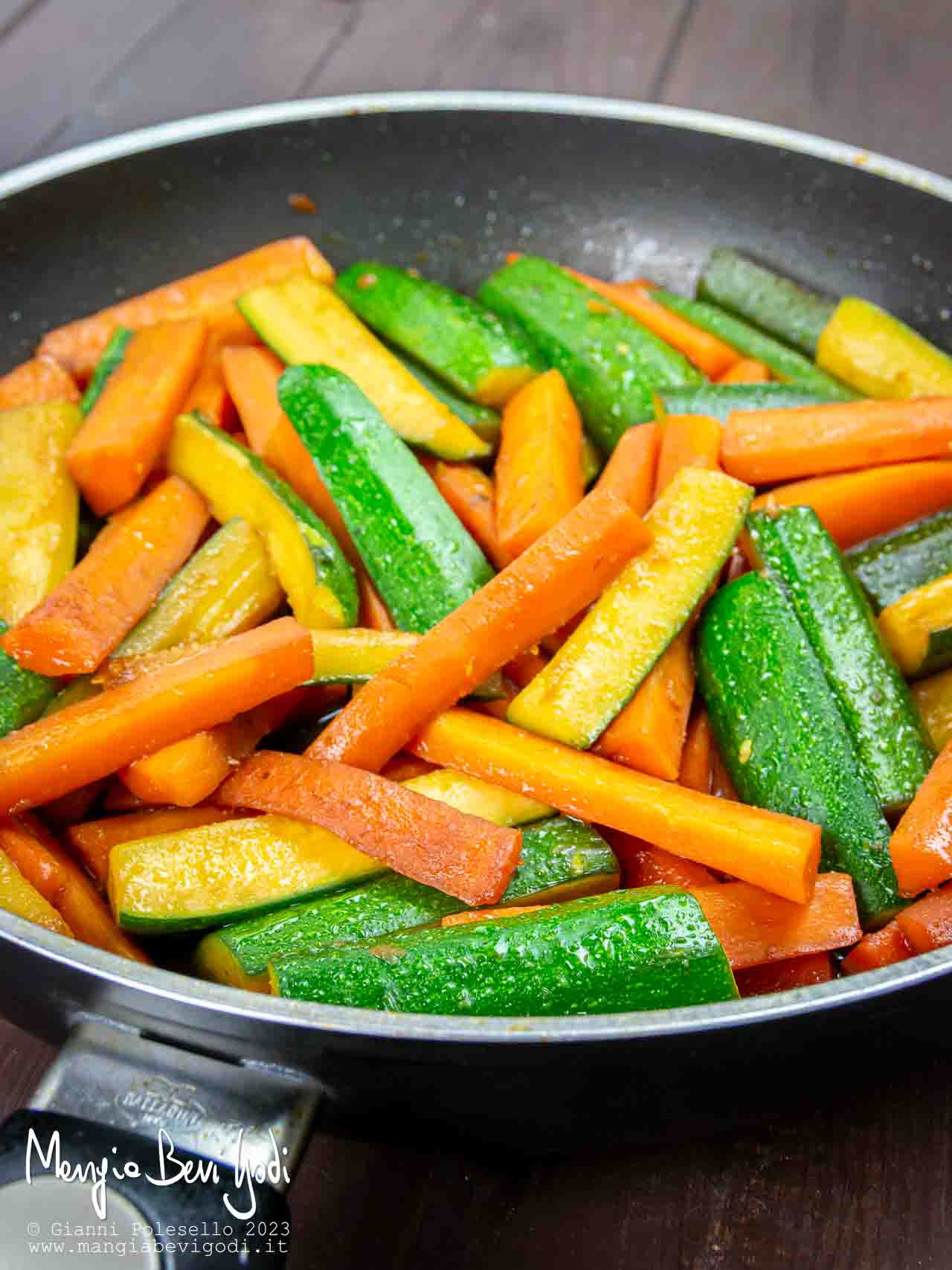 carote e zucchine in padella