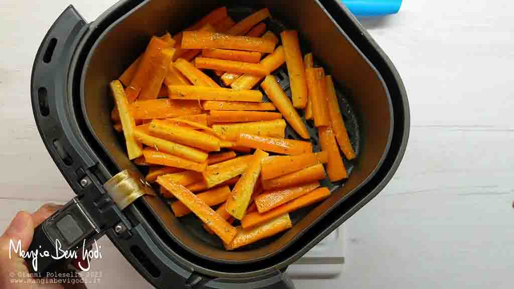 cottura carote nella friggitrice ad aria