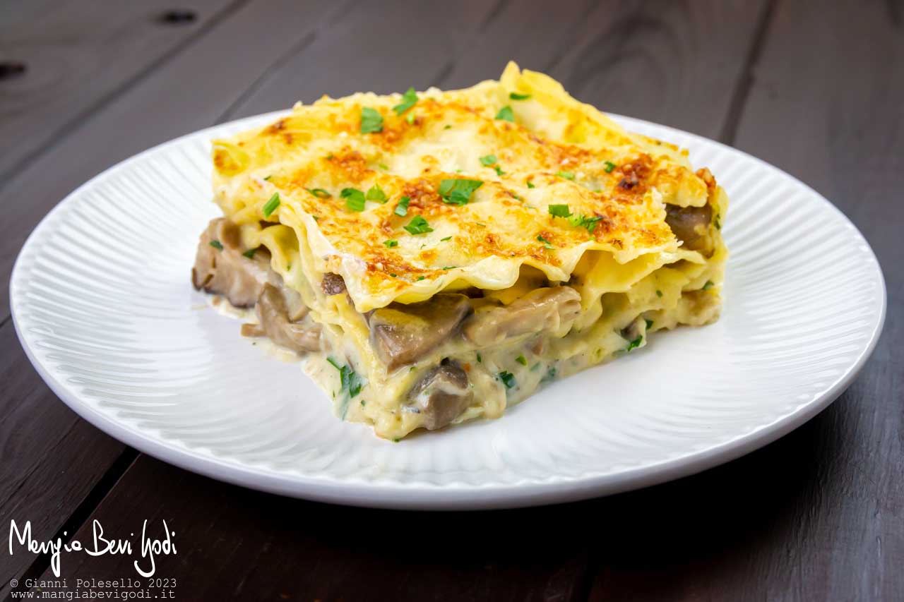 lasagne con funghi cotte nella friggitrice ad aria