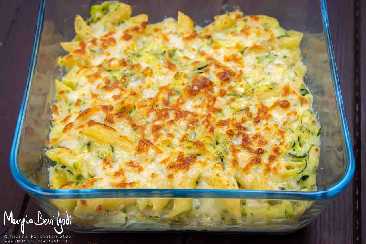 pasta al forno con zucchine in friggitrice ad aria