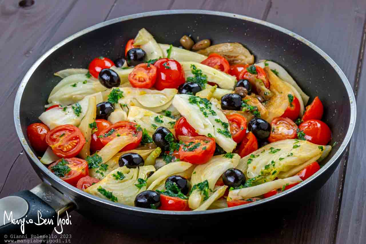 finocchi in padella alla mediterranea