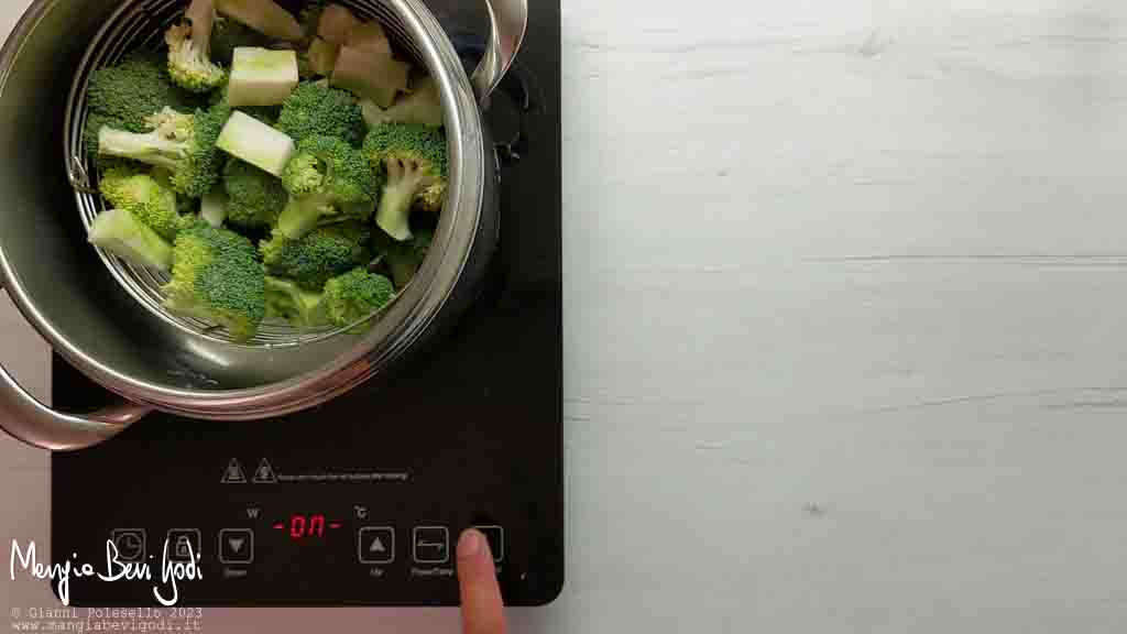 cottura broccolo in pentola a pressione