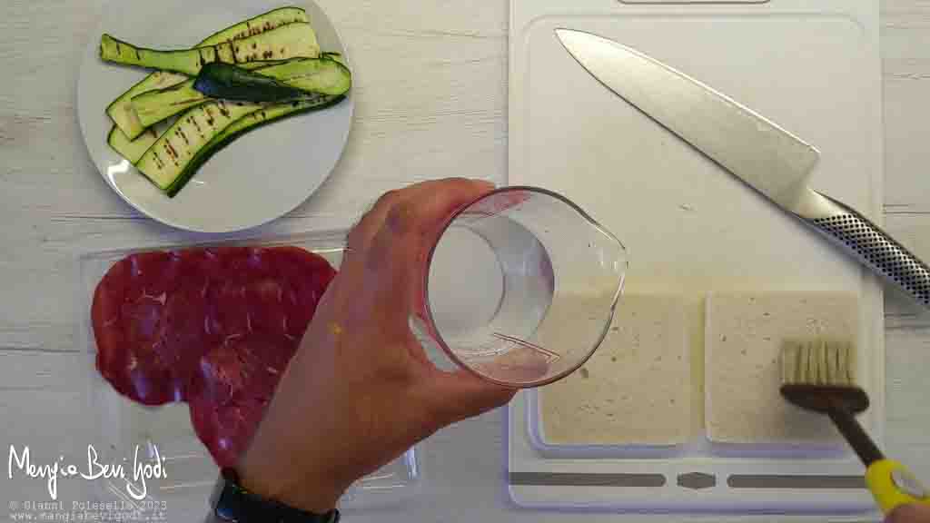 bagnare il pane da tramezzini