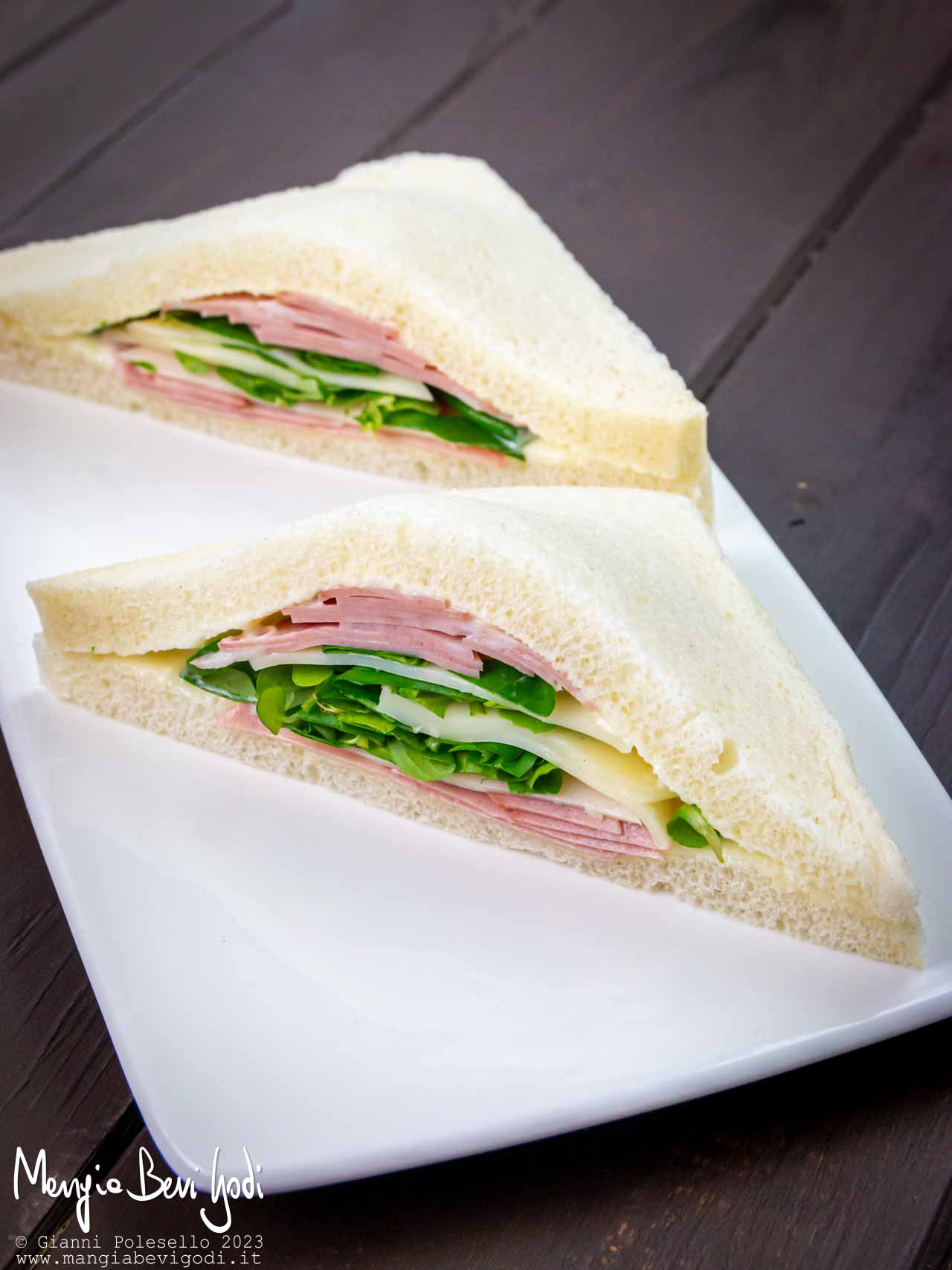 Tramezzini veneziani con mortadella