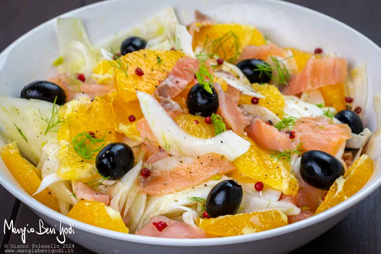 insalata di finocchi, arance e salmone