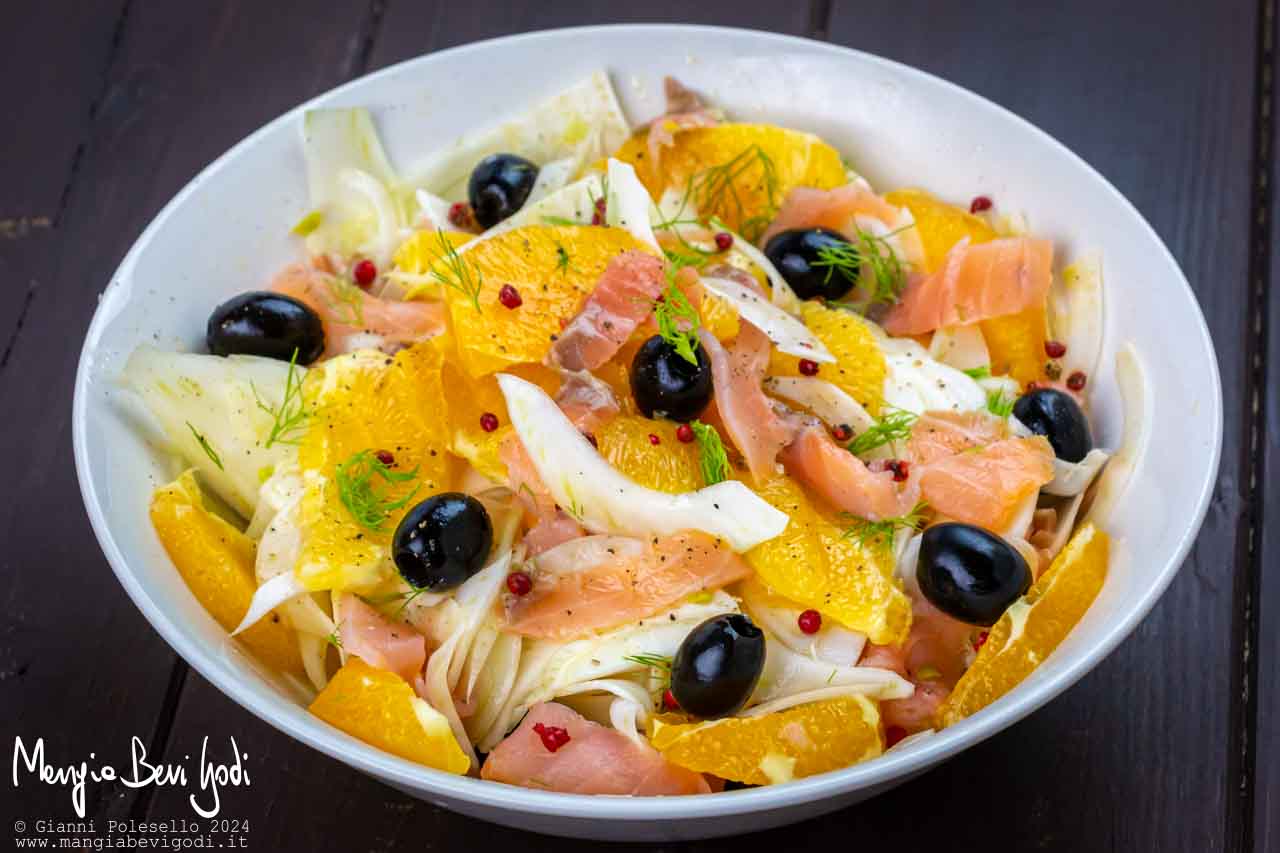 insalata di finocchi, arance e salmone