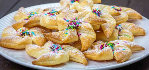 girandole di carnevale di pasta sfoglia