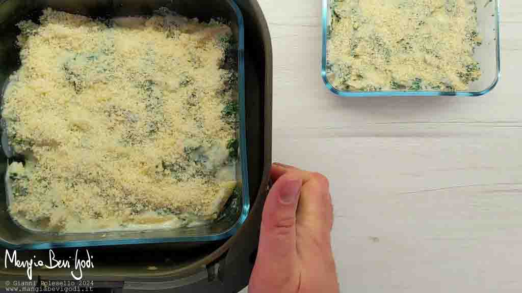 cottura pasta ricotta e spinaci nella friggitrice ad aria
