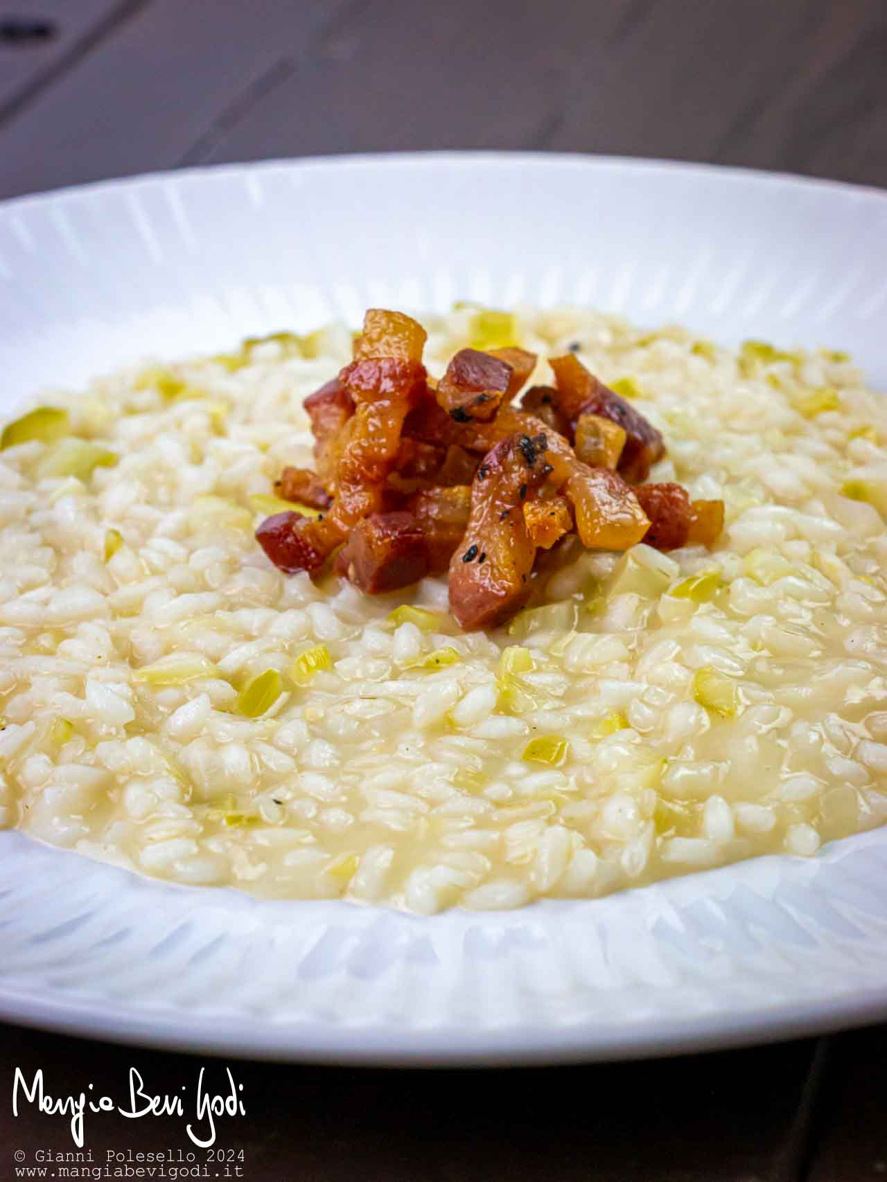 risotto con scarti di asparagi e guanciale