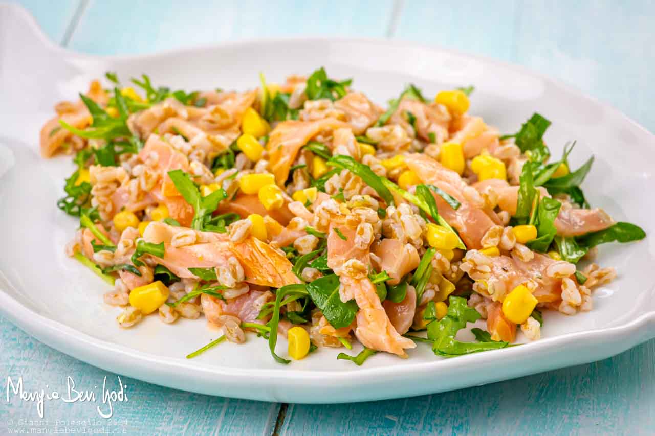 insalata di farro e salmone