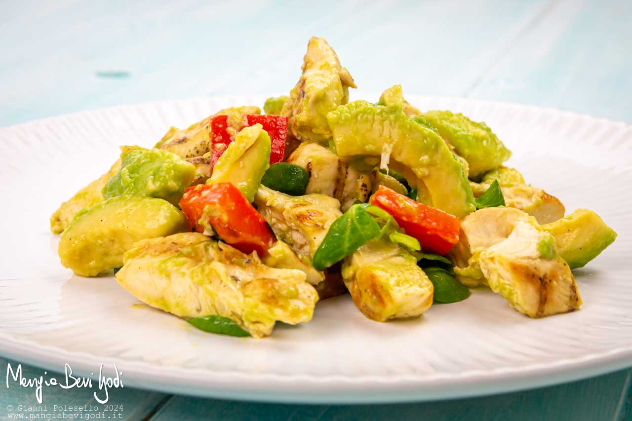 insalata di pollo e avocado