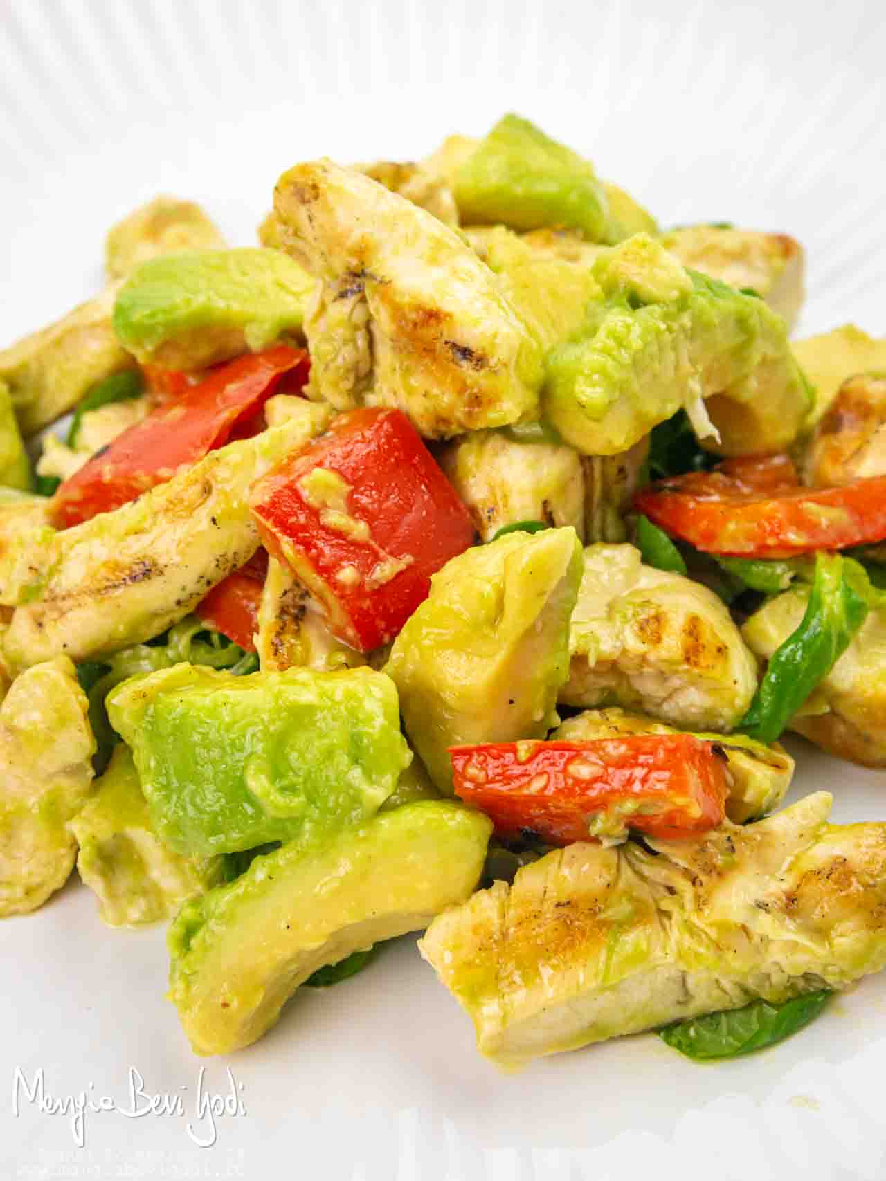 insalata di pollo e avocado