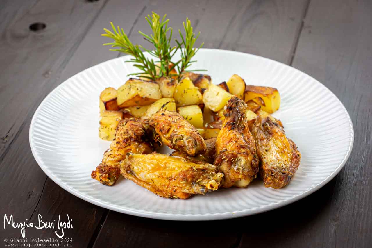 ali di pollo in padella