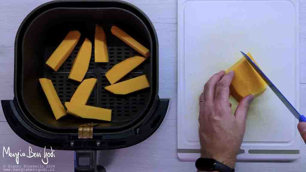 tagliare e precuocere la zucca