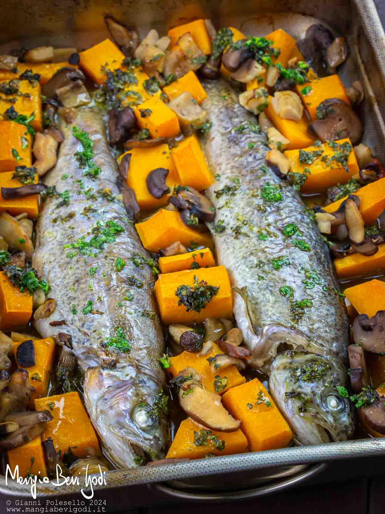 trota alla boscaiola con zucca e funghi