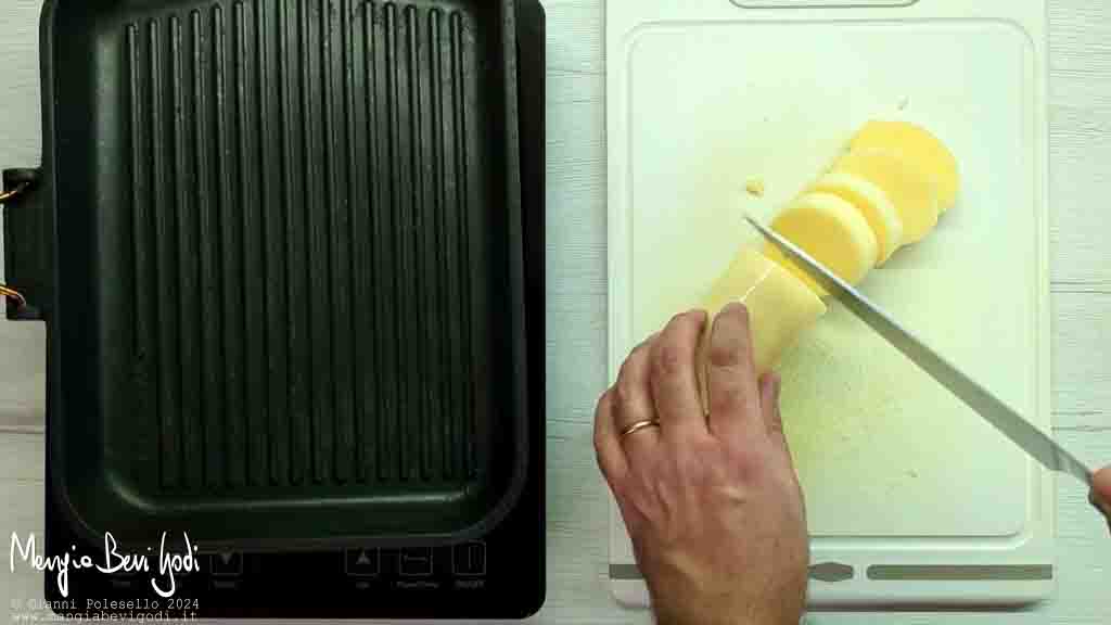 tagliare la polenta