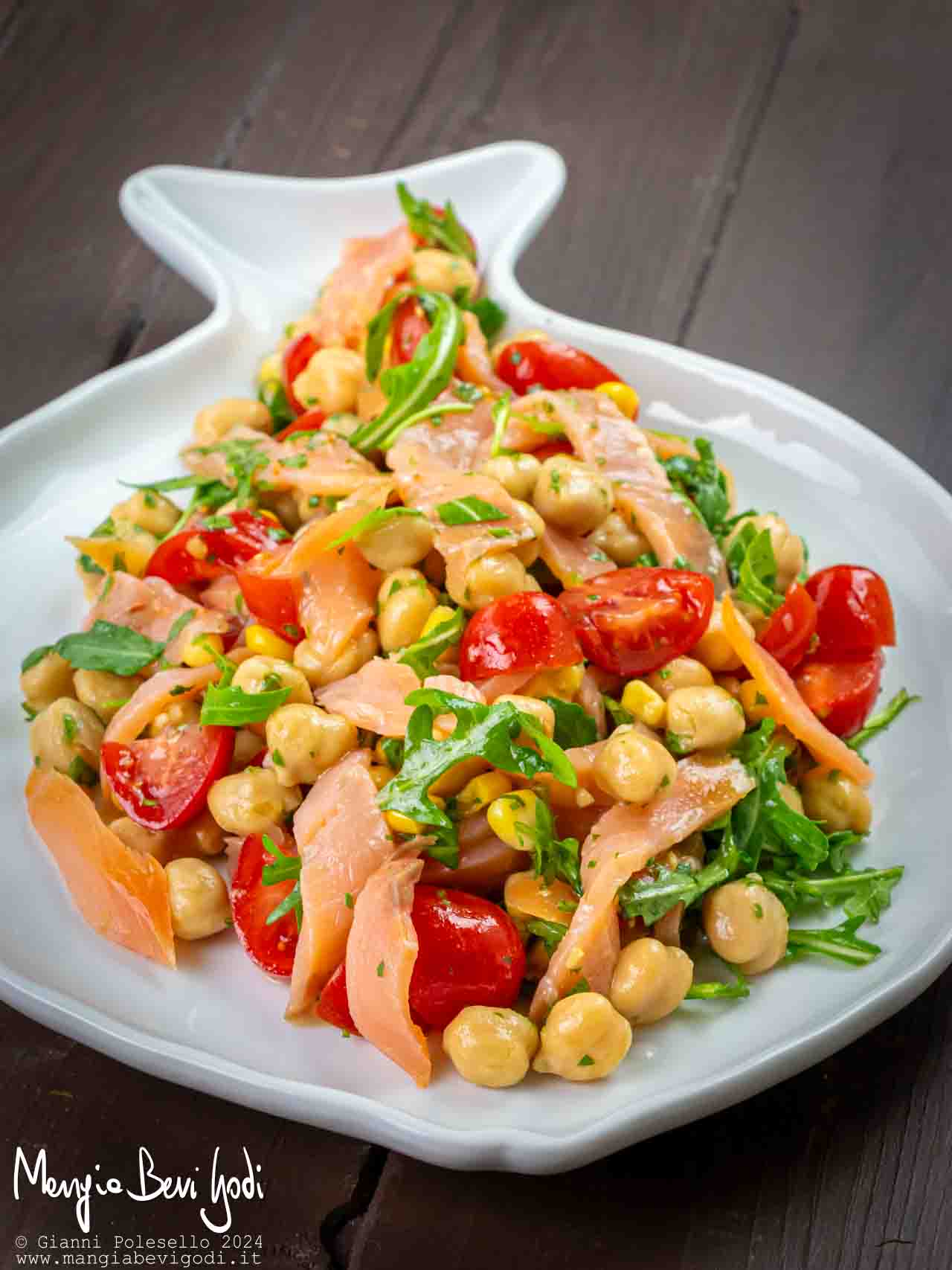 Insalata di ceci e salmone