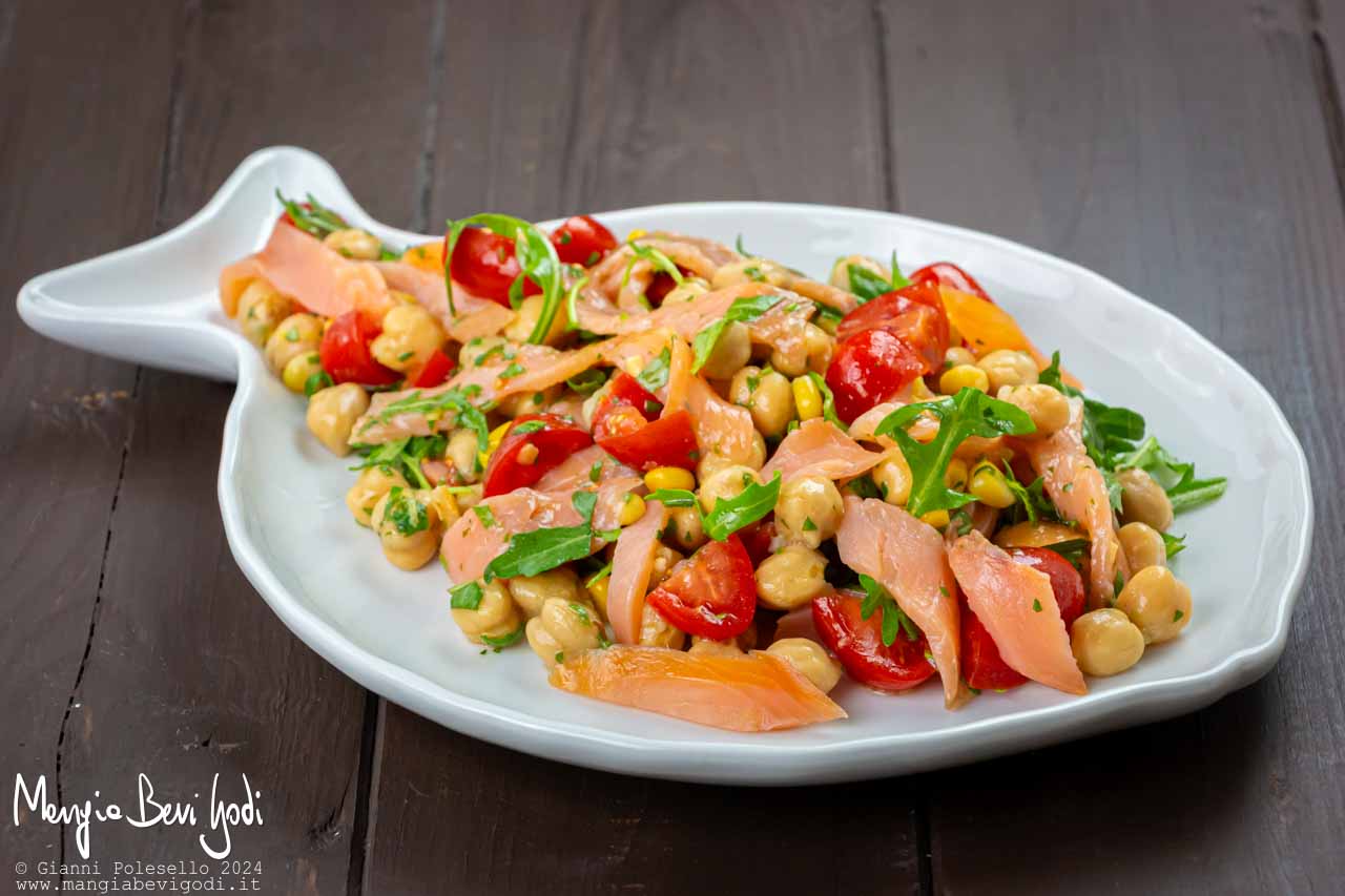 insalata di ceci rucola e pomodorini