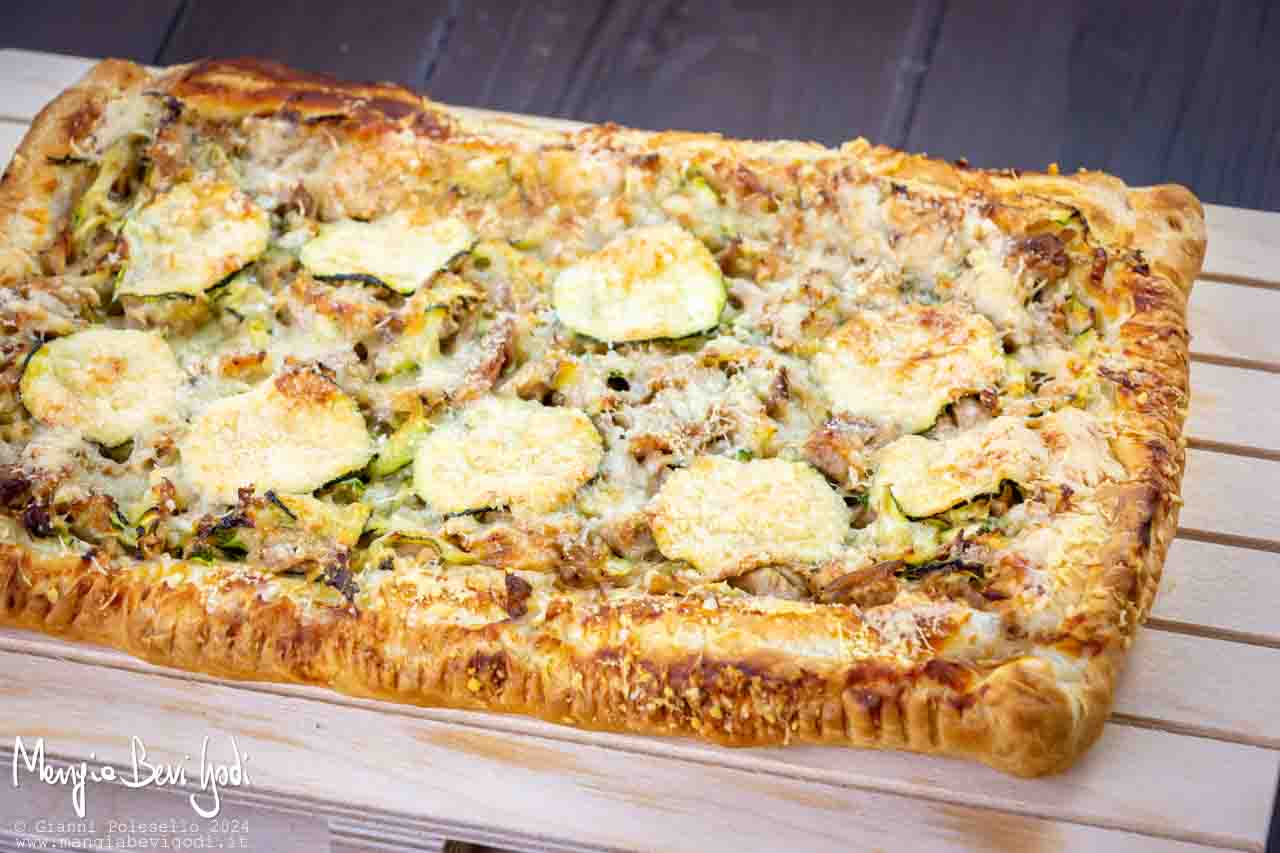 torta salata con tonno e zucchine