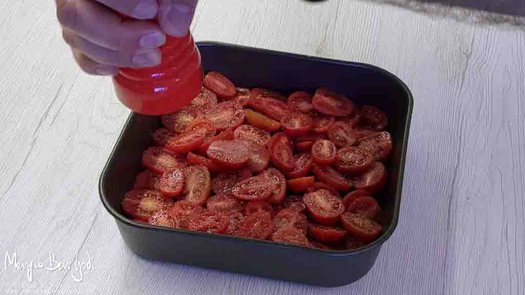 preparazione pomodorini confit