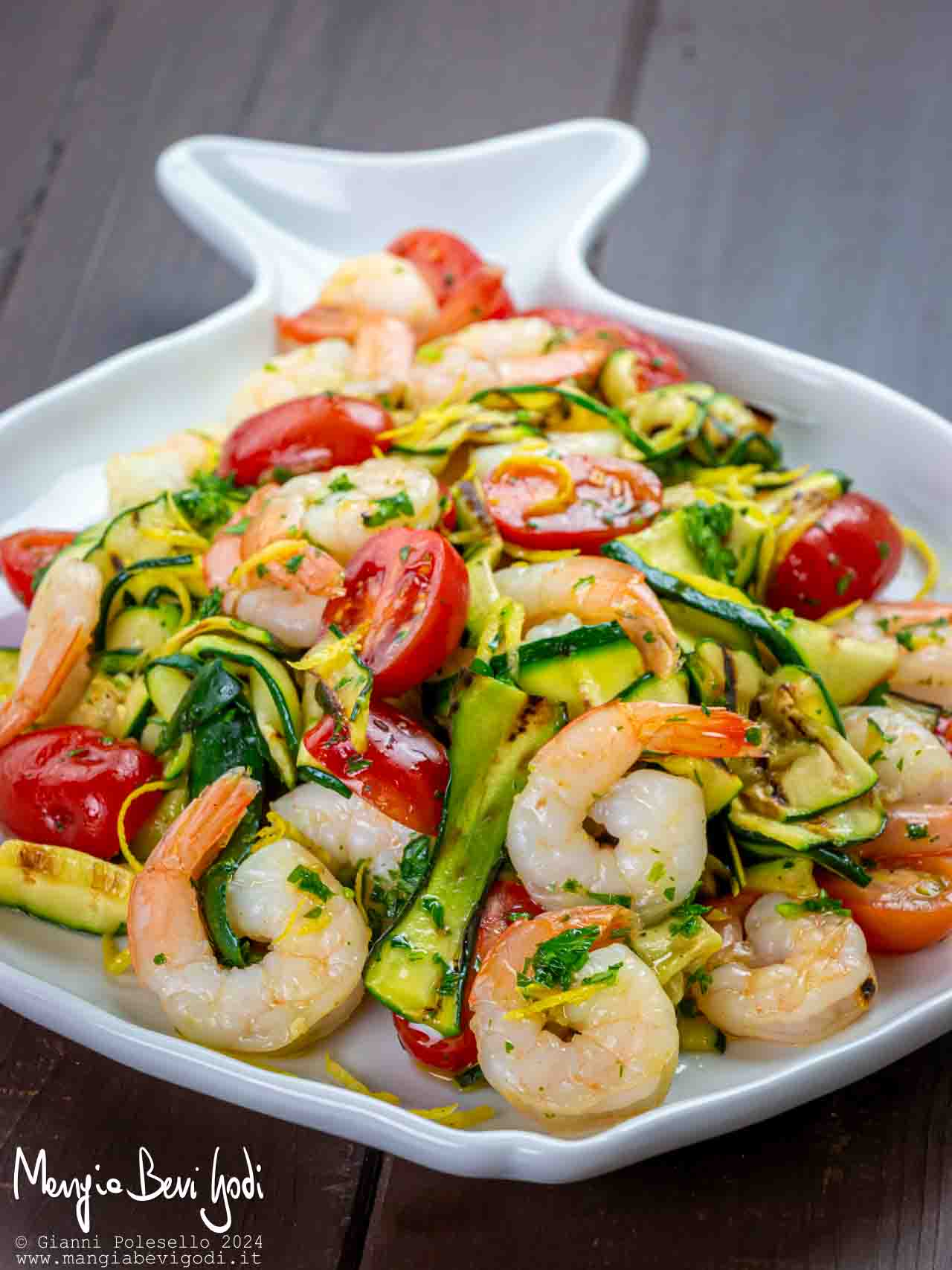 insalata di zucchine con gamberi e pomodorini