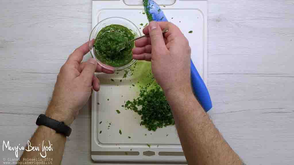 emulsione di aglio olio e prezzemolo
