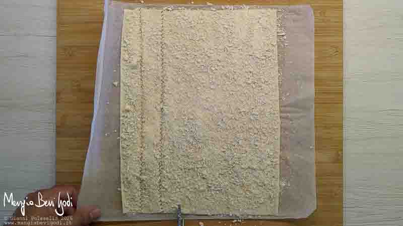 tagliare la pasta sfoglia